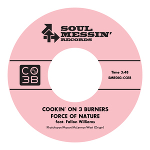 女人裸双乳被老头夹奶电影
