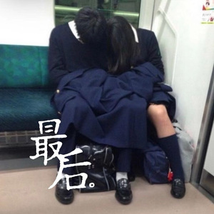 女人裸双乳被老头夹奶电影
