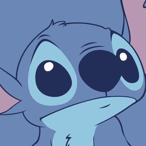 女人裸双乳被老头夹奶电影
